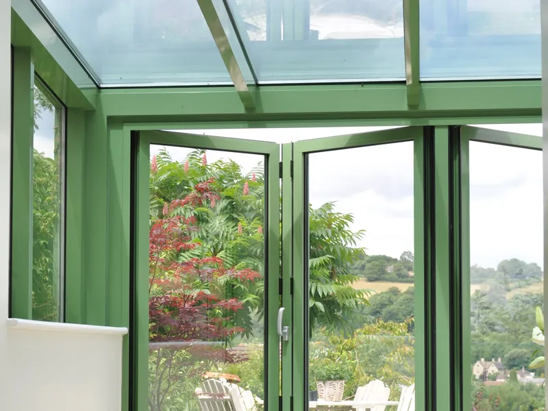 Bifold Ealing