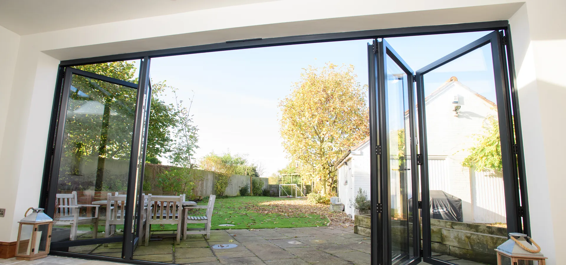 Bifold Ealing